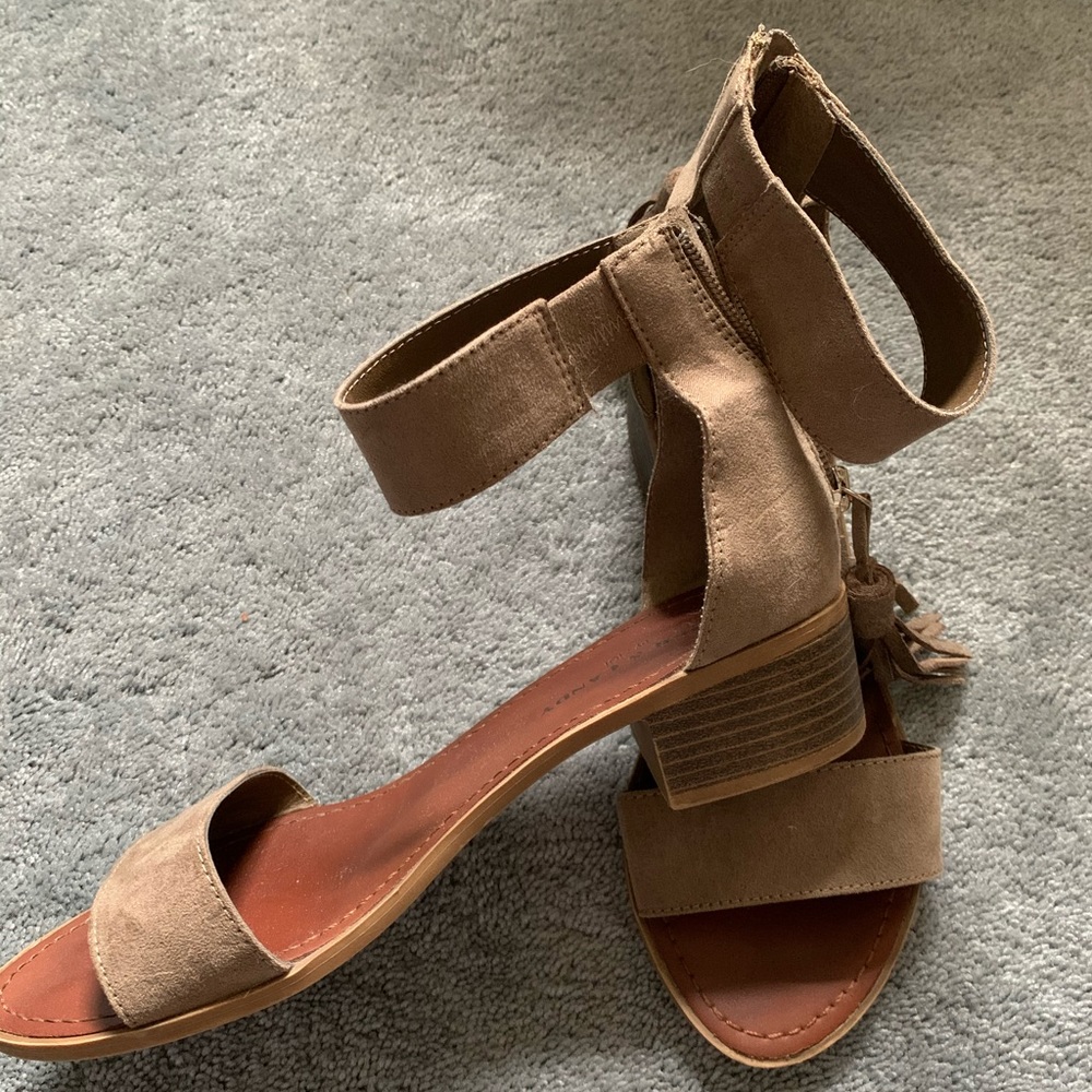 sandals with fringe zipper!!